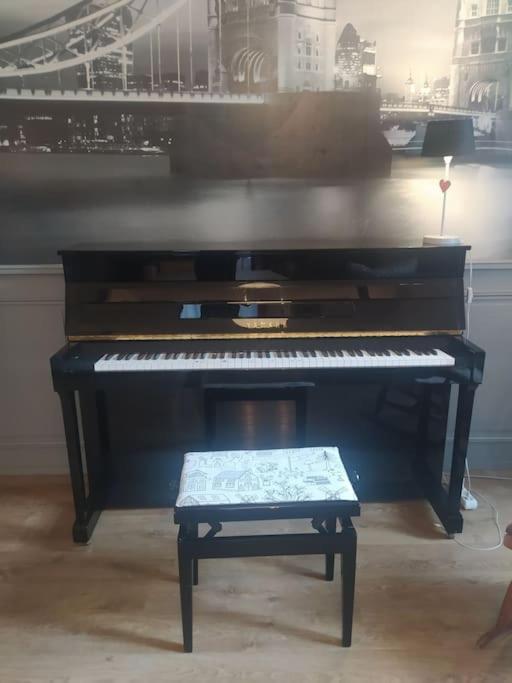 Chambre Dans Appartement De Caractere 돌 외부 사진